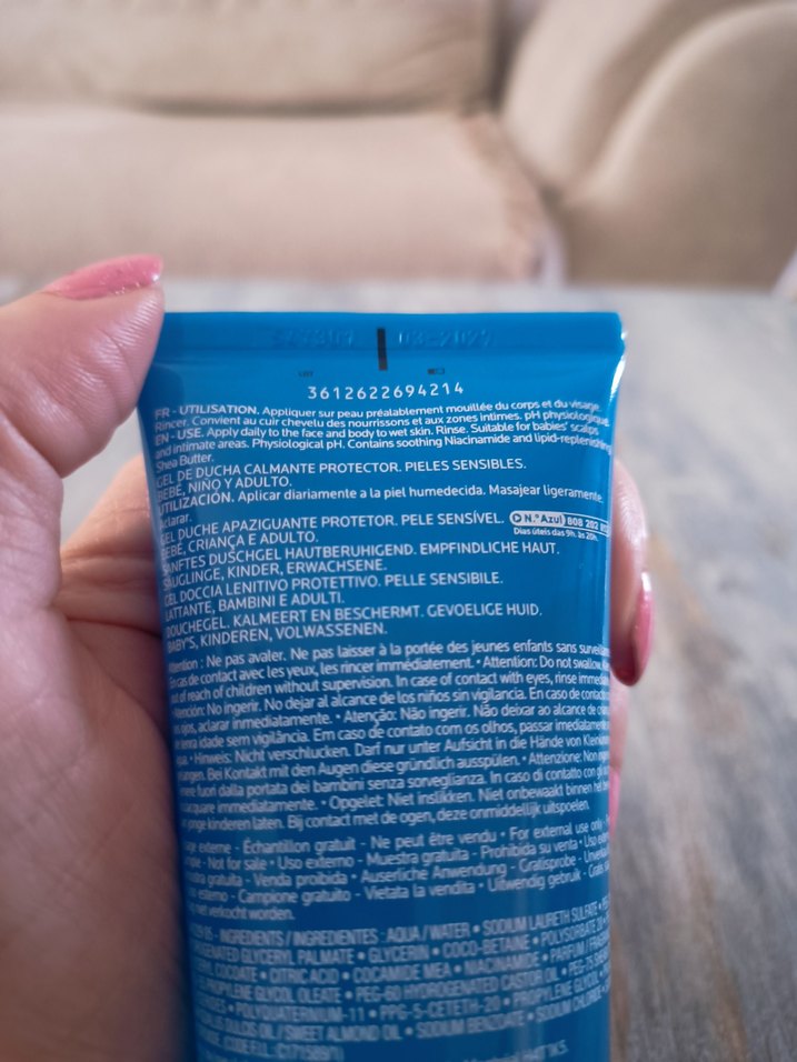 La Roche-Posay Lipikar Yatıştırıcı Temizleme Jeli - Görsel 4