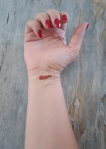 The Balm Mat Görünümlü Dudak Parlatıcısı - Görsel 4