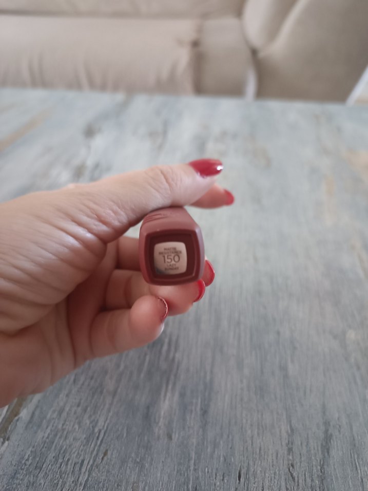 L'Oreal Kahverengi Mat Ruj - Görsel 2