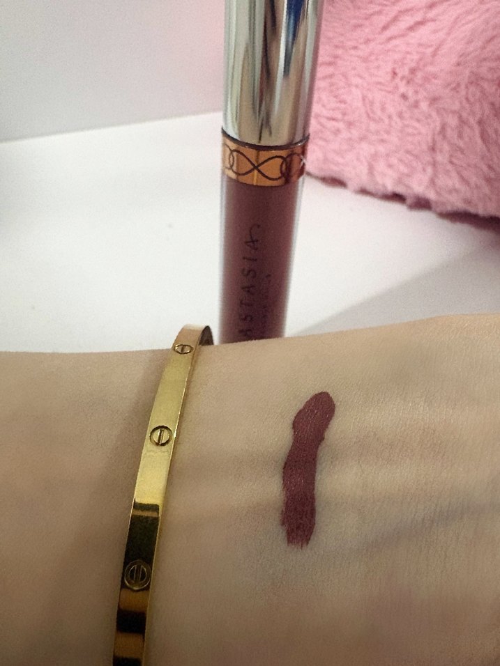 Anastasia Likit Mat Ruj Veronica - Görsel 4