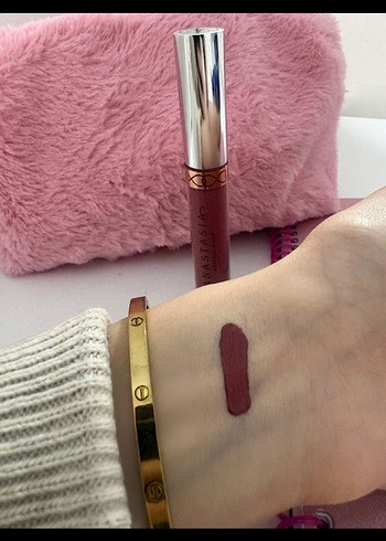 Anastasia Beverly Hills Likit Ruj - Görsel 4