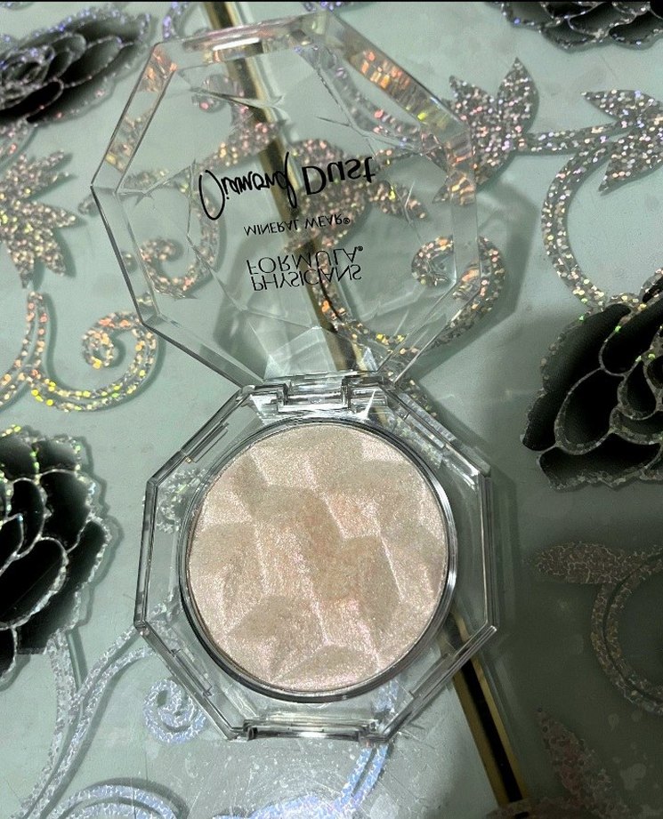 Physicians Formula Mineral Wear Diamond Dust Aydınlatıcı - Görsel 4