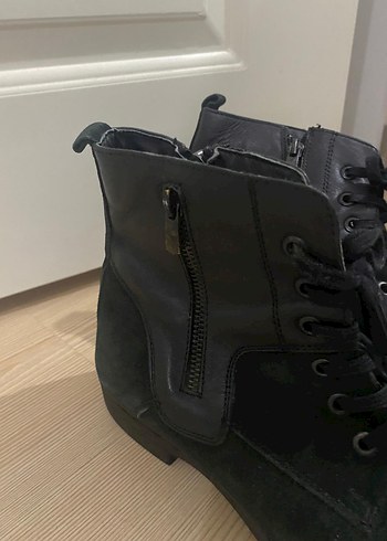 inci Siyah Süet Bağcıklı Stiletto Topuklu Bot