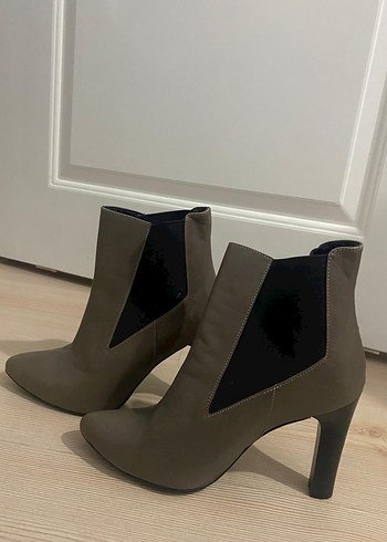 Diğer Bej Süet Stiletto Topuklu Kadın Bot