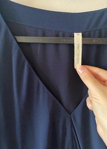Yargıcı Lacivert V Yakalı Şifon Business Elbise - Görsel 3
