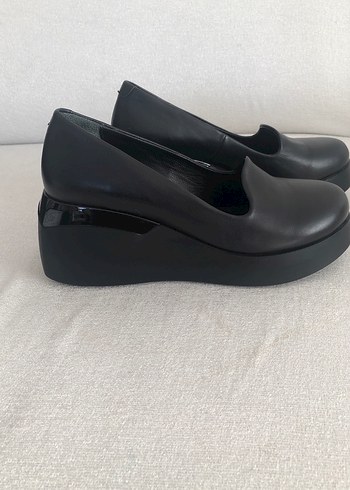 Siyah Platform Topuklu Kadın Klasik Ayakkabı - Görsel 2