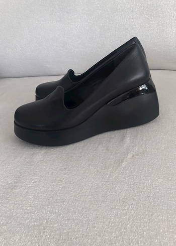 Siyah Platform Topuklu Kadın Klasik Ayakkabı - Görsel 4