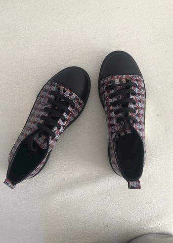 Desenli Kadın Sneakers, içi dışı hakiki deri 36 numara, ithal ma - Görsel 4