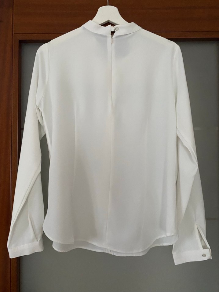 Düğmeli Beyaz Kadın Gömlek - Görsel 4