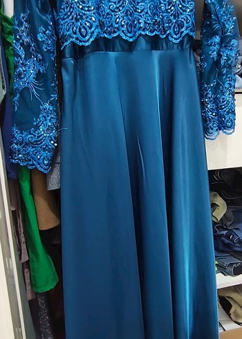 Mavi İşlemeli ve Payetli Uzun Abiye - Görsel 4