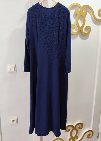 Nakışlı Payet Detaylı Lacivert abiye elbise - Görsel 3