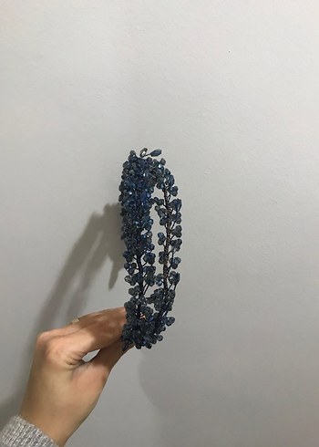 Diğer Boncuk İşlemeli Lacivert Örgü Taç
