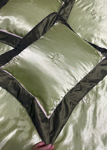 Yeşil İşlemeli saten çift kişilik Yatak Örtüsü takımı - Görsel 6