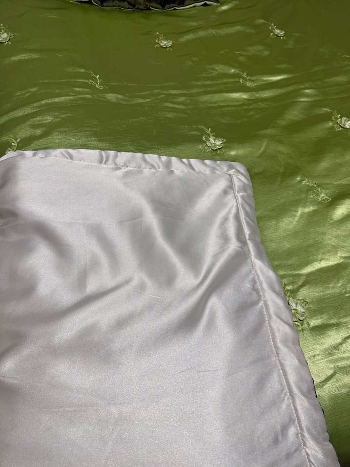 Yeşil İşlemeli saten çift kişilik Yatak Örtüsü takımı - Görsel 2
