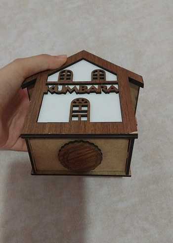 Beden Ahşap Ev Figürlü Kumbara