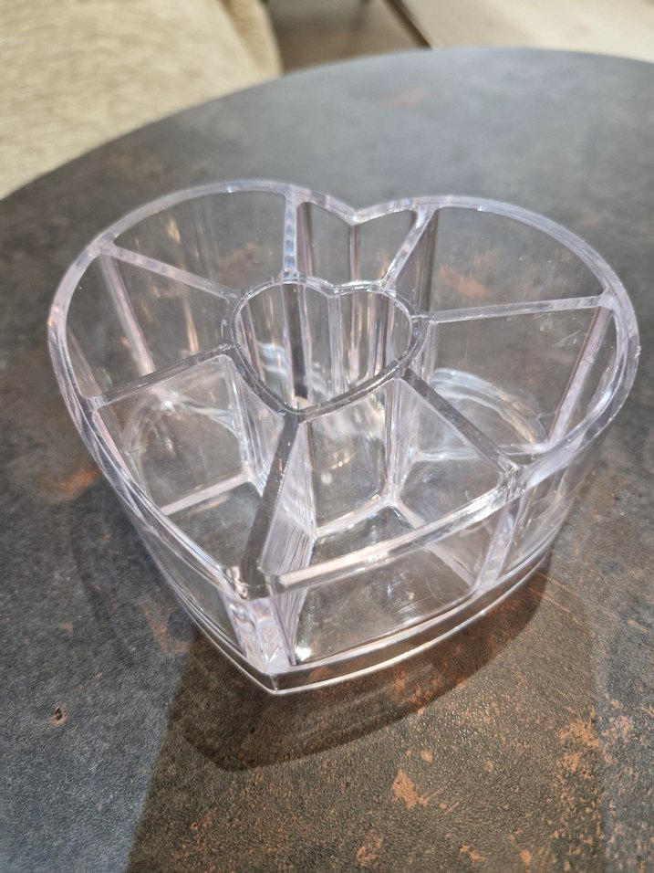 Şeffaf kalp şeklinde organizer kutusu - Görsel 2