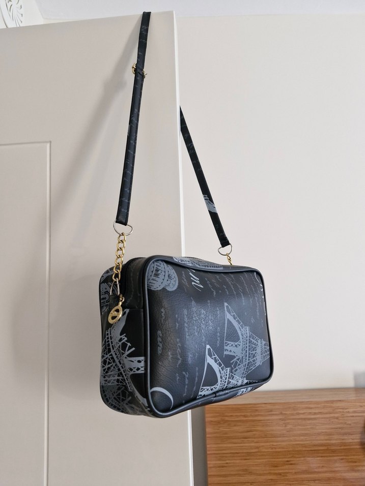 Fermuarlı Siyah Paris Desenli Deri Çanta - Görsel 5