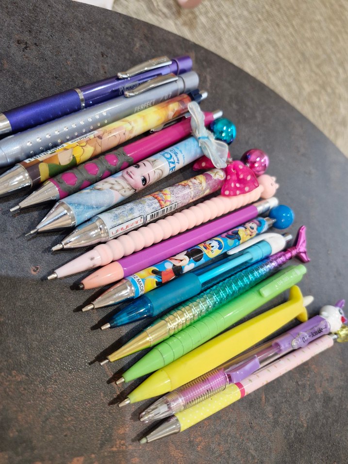 Renkli Karışık Tasarımlı Uçlu Kalem Seti - Görsel 4