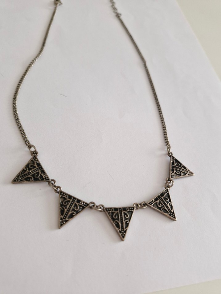 Gri Gotik Zincir Detaylı Midi Kolye - Görsel 4