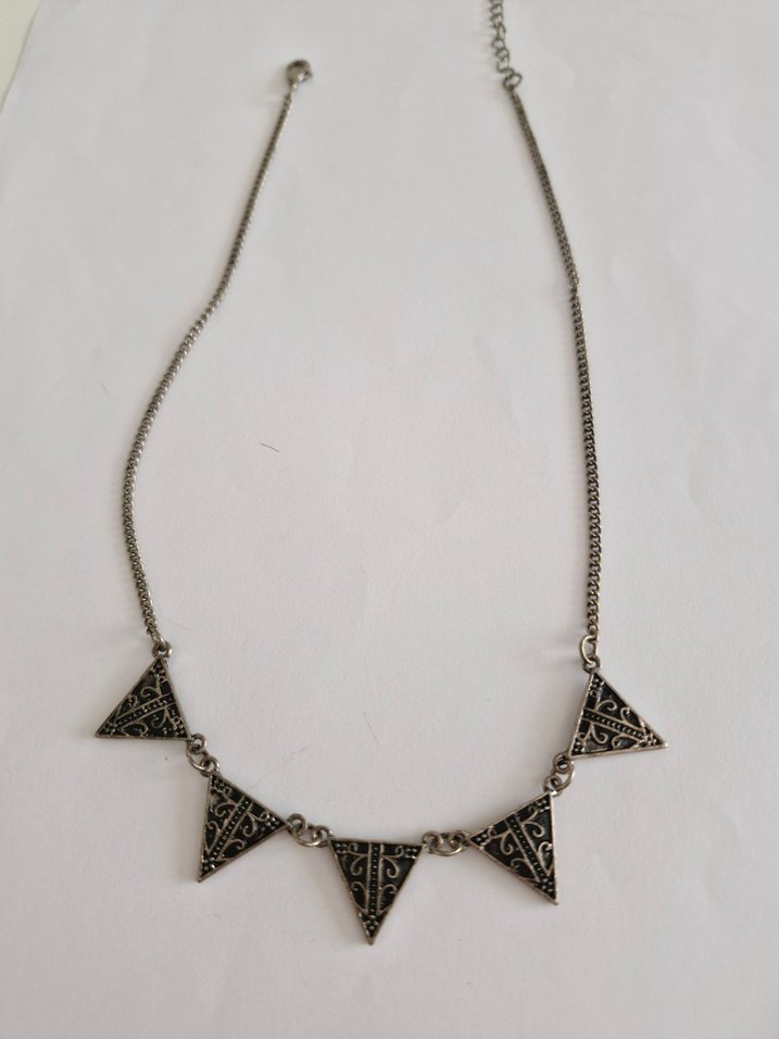 Gri Gotik Zincir Detaylı Midi Kolye - Görsel 3