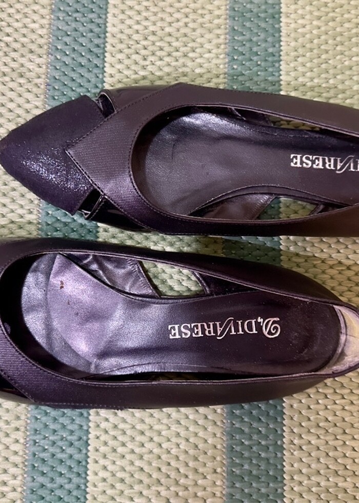 Divarese ve inci ayakkabı beraber - Görsel 3