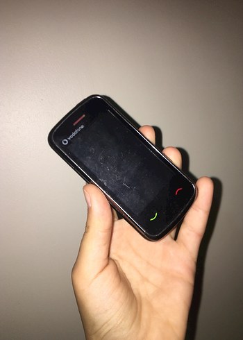 Vodafone Siyah Dokunmatik Telefon