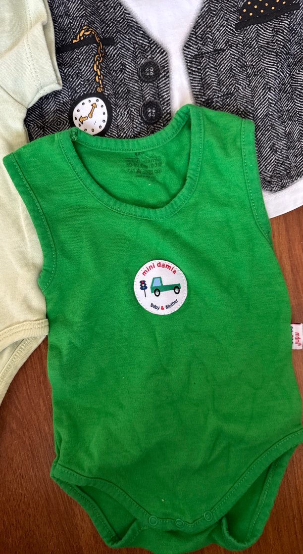Yeşil Düğmeli Erkek Bebek Atlet Body - Görsel 2