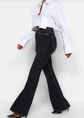 Trendyol & Milla Düğmeli Siyah Kadın Denim Jean