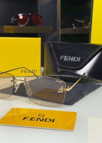 Fendi Sarı Minimalist Kadın Güneş Gözlüğü