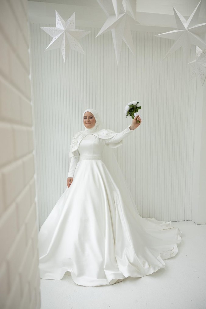 Uzun A Kesim Beyaz Tesettür Gelinlik - Görsel 2