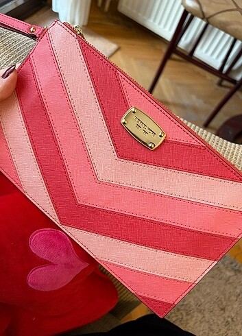 MICHAEL KORS CLUTCH