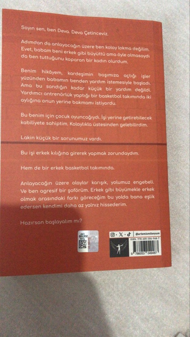 HER KIMSEN 5. Baskı Beyaz Kapak - Görsel 2