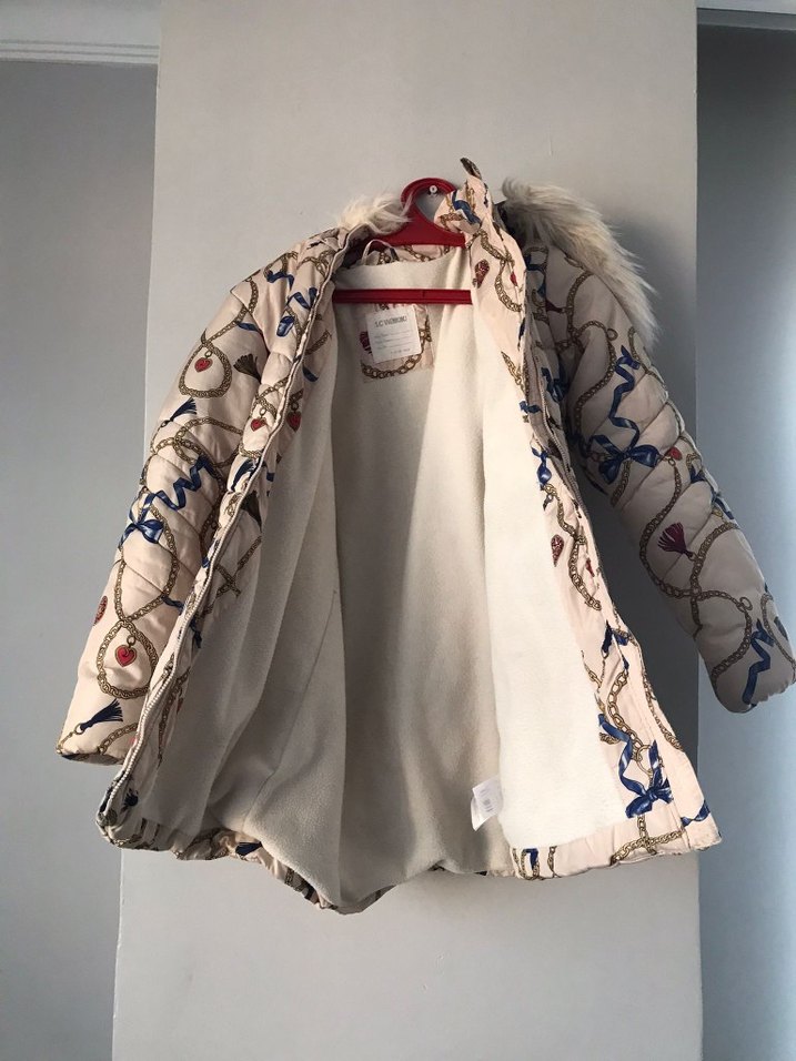 Kız Çocuk Nakışlı Beyaz Kürklü Mont - Görsel 3