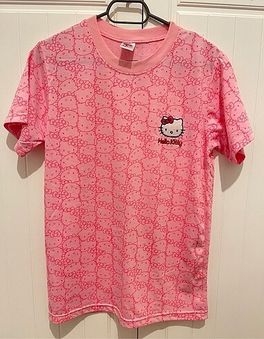 hello kitty tshirt