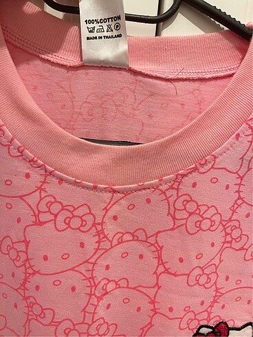 Hello Kitty hello kitty tshirt