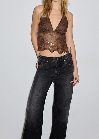 Parlak işlemeli halter yaka bluz - Görsel 2