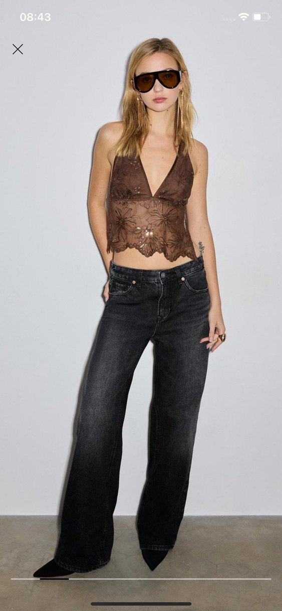 Parlak işlemeli halter yaka bluz - Görsel 2