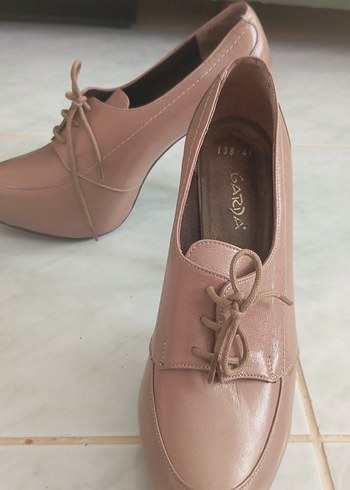 Garda Bej Bağcıklı Stiletto Kadın Klasik Ayakkabı
