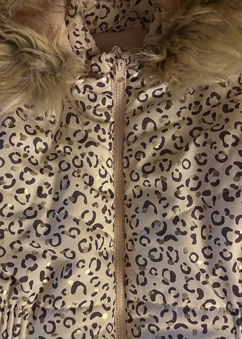 LCW Kids Leopard Baskılı Kapüşonlu Mont - Görsel 3