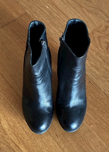 İnci Siyah Kadın Topuklu Bot - Görsel 3