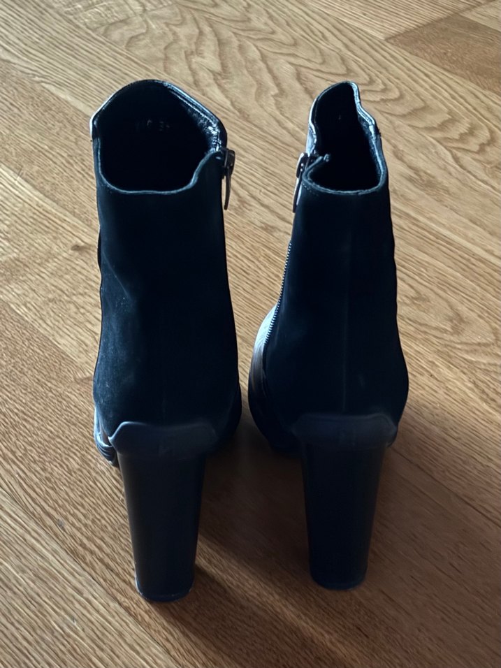 İnci Siyah Kadın Topuklu Bot - Görsel 4