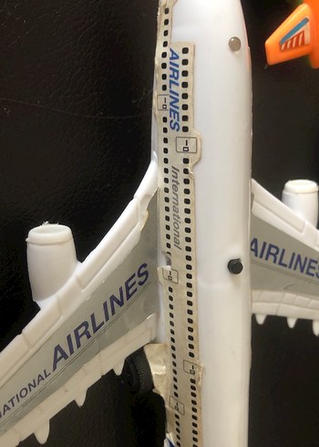 Renkli Plastik Uçak Oyuncak Seti - Görsel 3