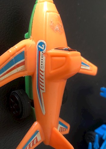 Renkli Plastik Uçak Oyuncak Seti - Görsel 4