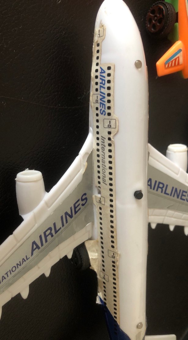 Renkli Plastik Uçak Oyuncak Seti - Görsel 3