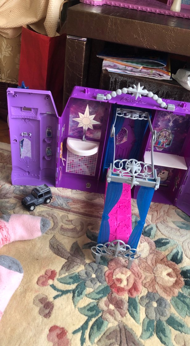 Mor Oyuncak Kale barbie - Görsel 3