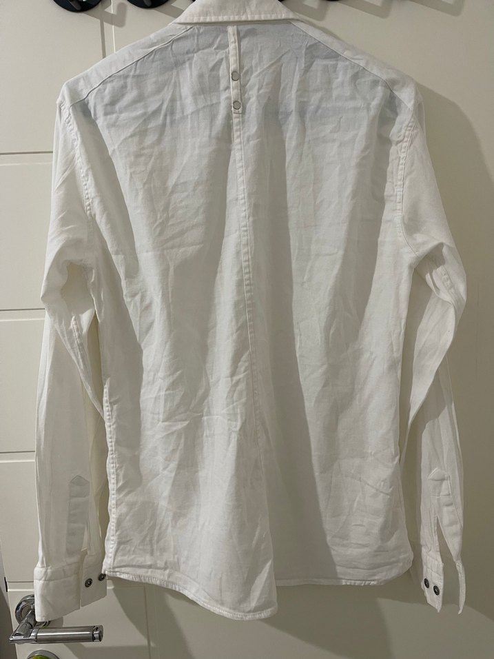 Düğmeli Beyaz Uzun Kollu Keten Gömlek - Görsel 5
