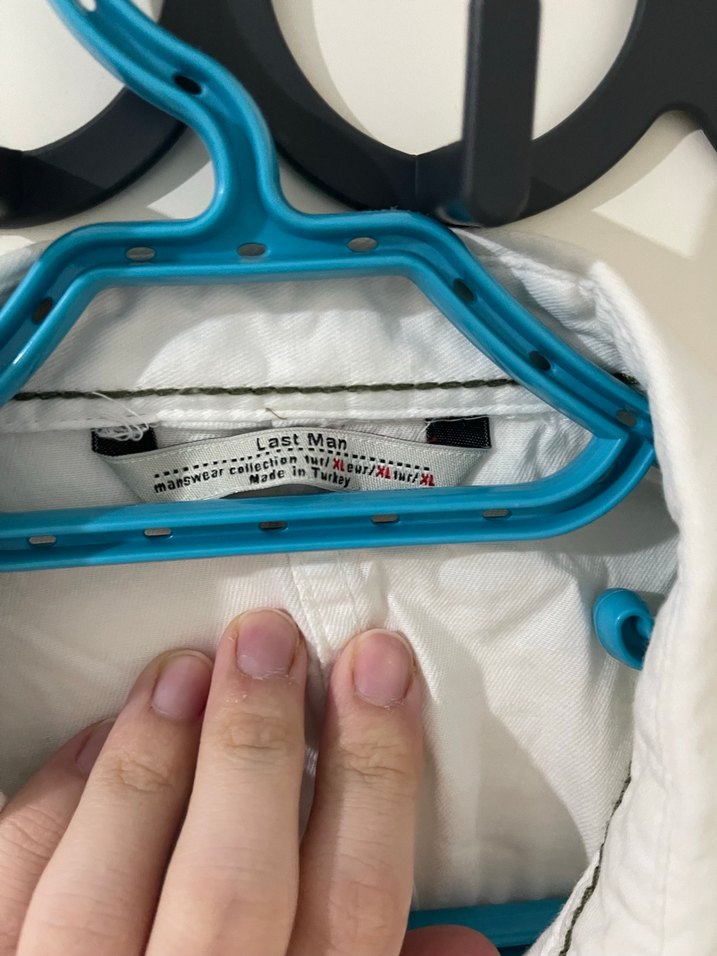 Düğmeli Beyaz Uzun Kollu Keten Gömlek - Görsel 2