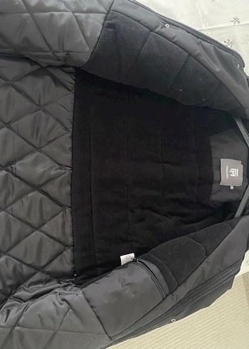 Düğmeli Siyah Midi Kadın Mont - Görsel 3