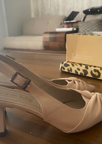 Bej Pliseli Blok Topuklu Kadın Abiye Ayakkabı - Görsel 3