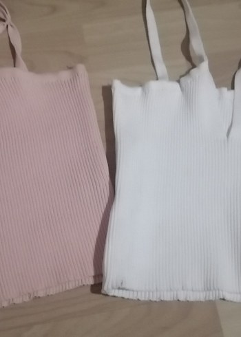 2 li fiyatıdır,gül kurusu ve beyaz renk. Mini üst